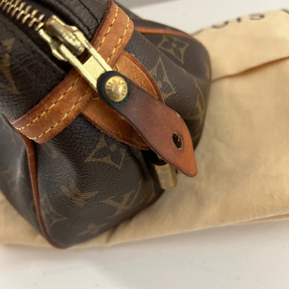 Louis Vuitton medium - Picture 11 of 17